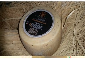 Pecorino al tartufo Funtana Cana